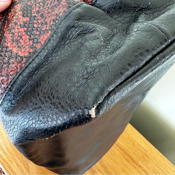 Stella Grey Vegan Skull Tote Bag - Picture 5 of 14